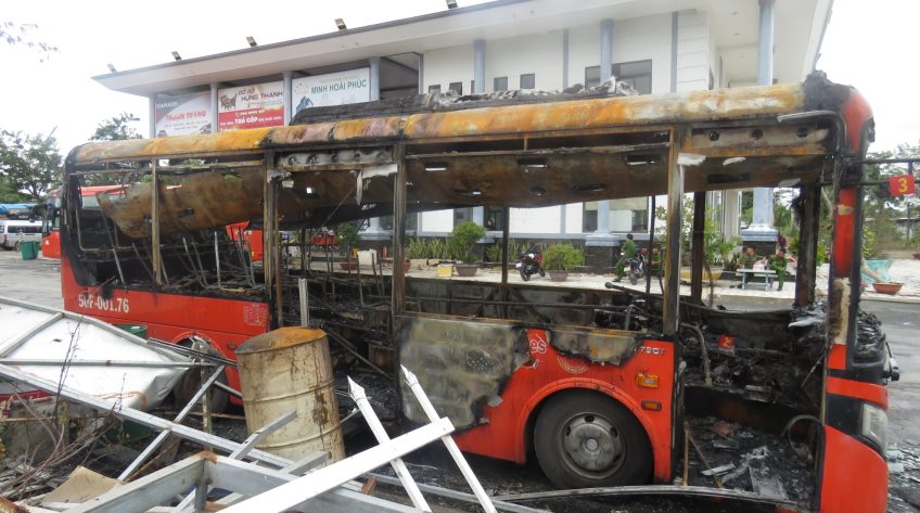 Thực nghiệm điều tra vụ cháy xe buýt ở TP.Hồng Ngự